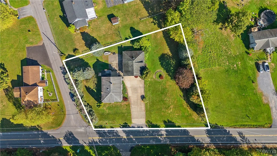 2223 Turnpike Road, Throop, New York 13021, Throop, New York 13021, 4 Bedrooms Bedrooms, 12 Rooms Rooms,2 BathroomsBathrooms,Residential,For Sale,2223 Turnpike Road, Throop, New York 13021,0,S1642863