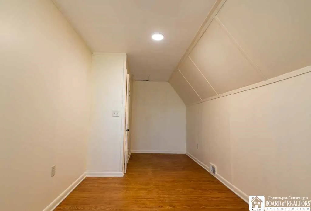 2nd floor bedroom L-shaped