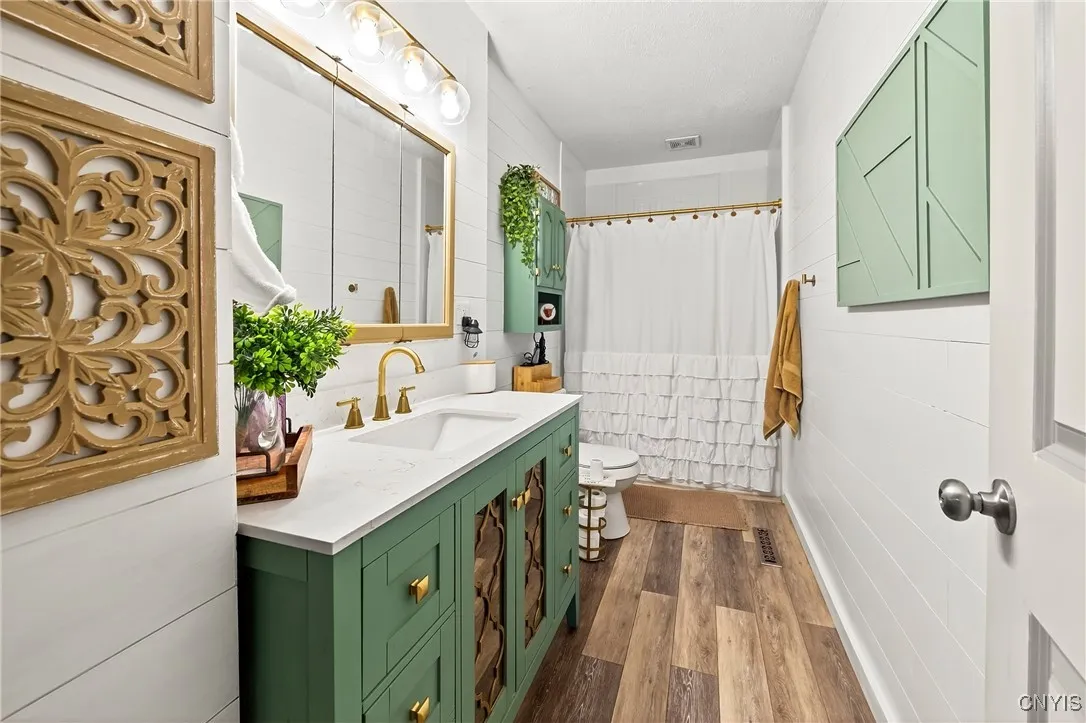 111 West Campbell Avenue, Sherrill, New York 13461, Sherrill, New York 13461, 3 Bedrooms Bedrooms, 8 Rooms Rooms,1 BathroomBathrooms,Residential,For Sale,111 West Campbell Avenue, Sherrill, New York 13461,0,S1642764