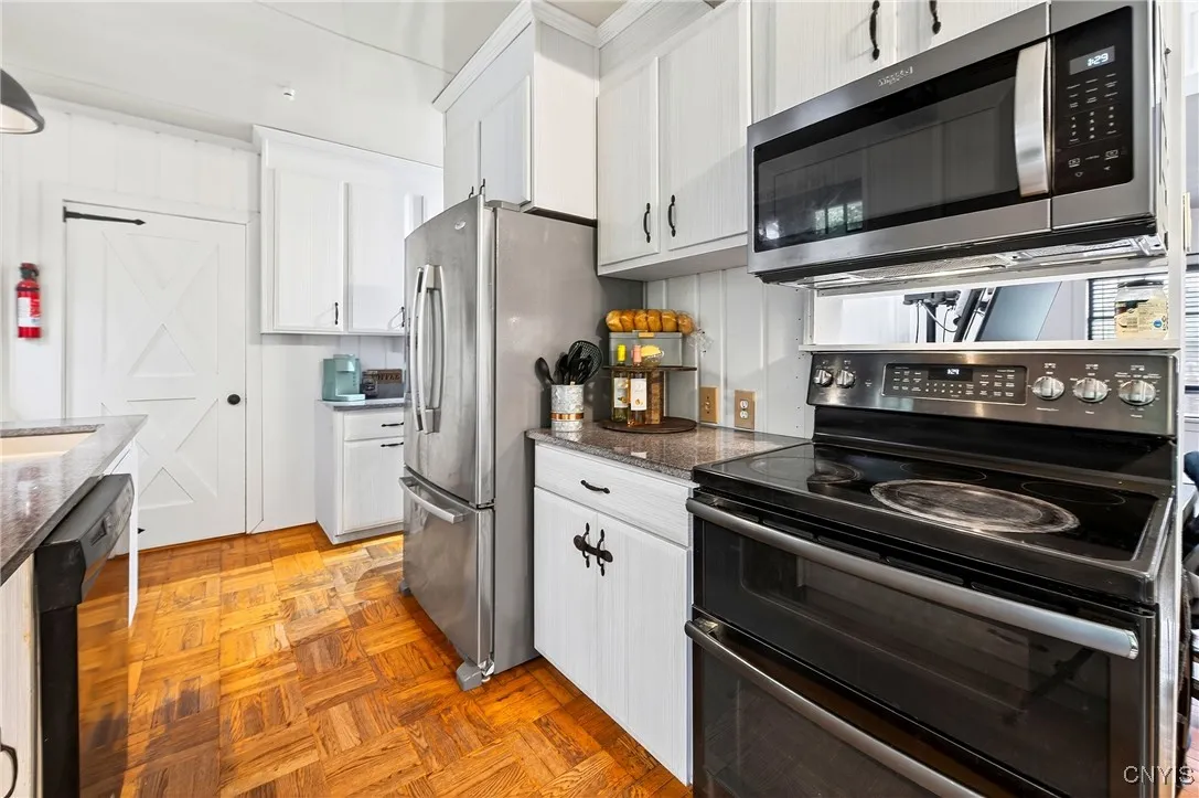111 West Campbell Avenue, Sherrill, New York 13461, Sherrill, New York 13461, 3 Bedrooms Bedrooms, 8 Rooms Rooms,1 BathroomBathrooms,Residential,For Sale,111 West Campbell Avenue, Sherrill, New York 13461,0,S1642764