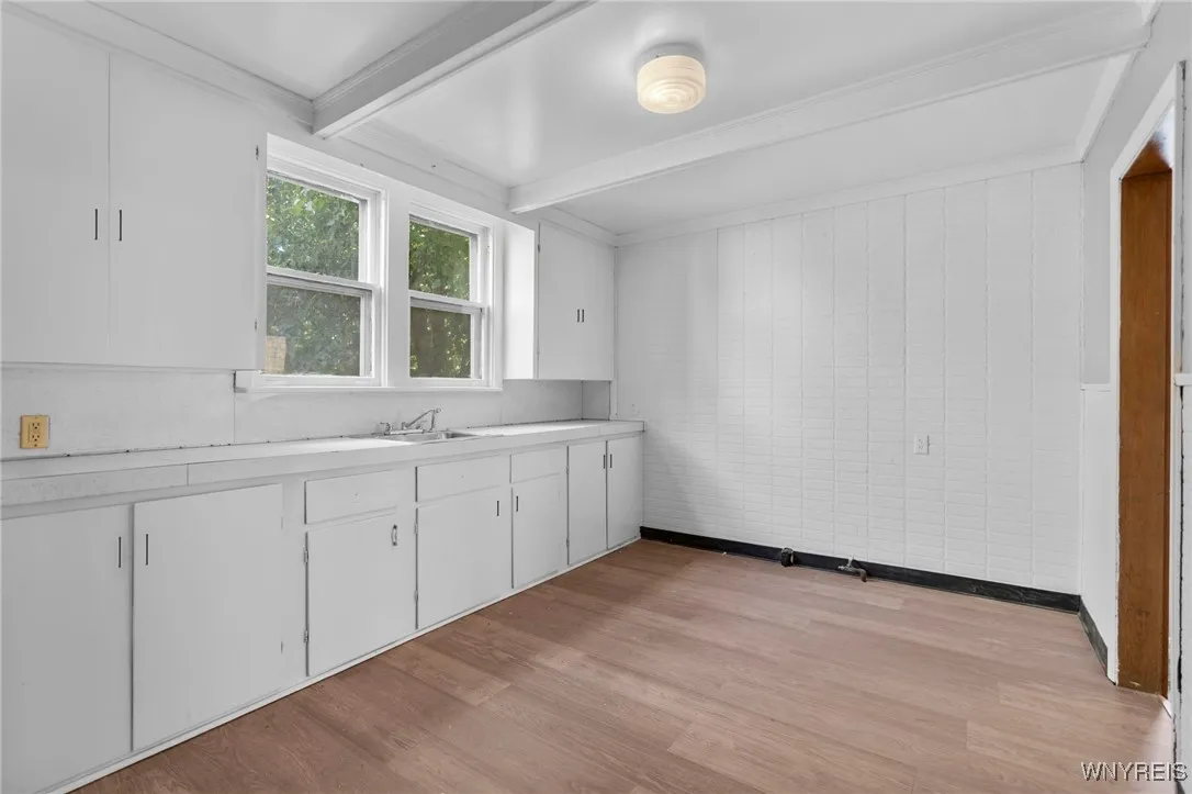 889 Tifft Street, Buffalo, New York 14220, Buffalo, New York 14220, 4 Bedrooms Bedrooms, ,2 BathroomsBathrooms,Residential,For Sale,889 Tifft Street, Buffalo, New York 14220,0,B1642871