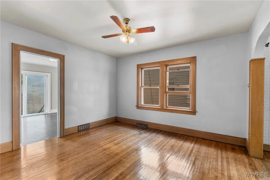 889 Tifft Street, Buffalo, New York 14220, Buffalo, New York 14220, 4 Bedrooms Bedrooms, ,2 BathroomsBathrooms,Residential,For Sale,889 Tifft Street, Buffalo, New York 14220,0,B1642871