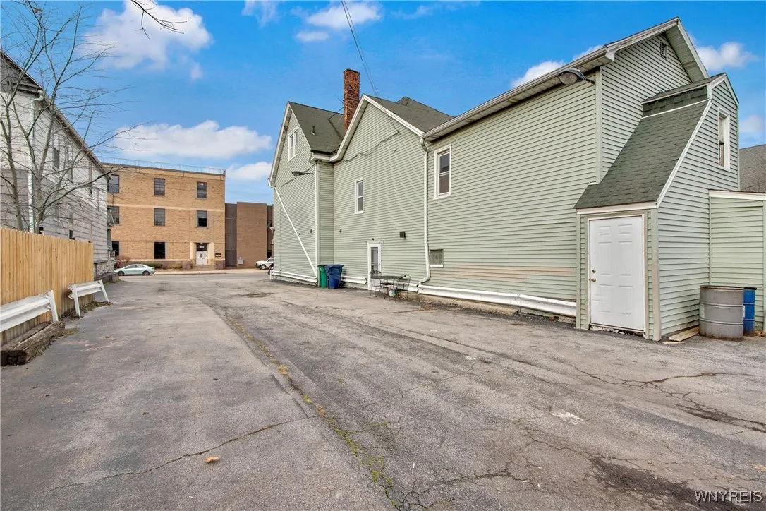 1856 South Park Avenue, Buffalo, New York 14220, Buffalo, New York 14220, ,Commercial Sale,For Sale,1856 South Park Avenue, Buffalo, New York 14220,0,B1643153