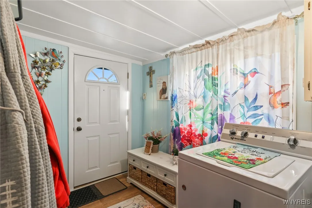 1 Rainbow Park, Wilson, New York 14131, Wilson, New York 14131, 3 Bedrooms Bedrooms, 7 Rooms Rooms,1 BathroomBathrooms,Residential,For Sale,1 Rainbow Park, Wilson, New York 14131,0,B1642219