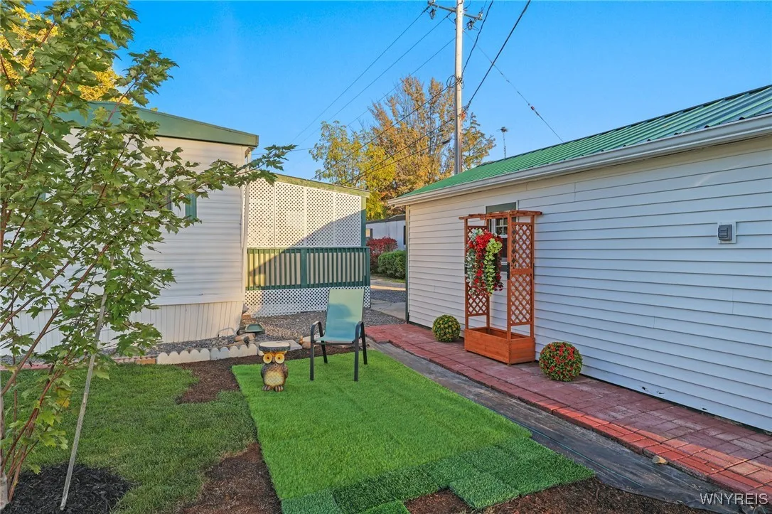 1 Rainbow Park, Wilson, New York 14131, Wilson, New York 14131, 3 Bedrooms Bedrooms, 7 Rooms Rooms,1 BathroomBathrooms,Residential,For Sale,1 Rainbow Park, Wilson, New York 14131,0,B1642219