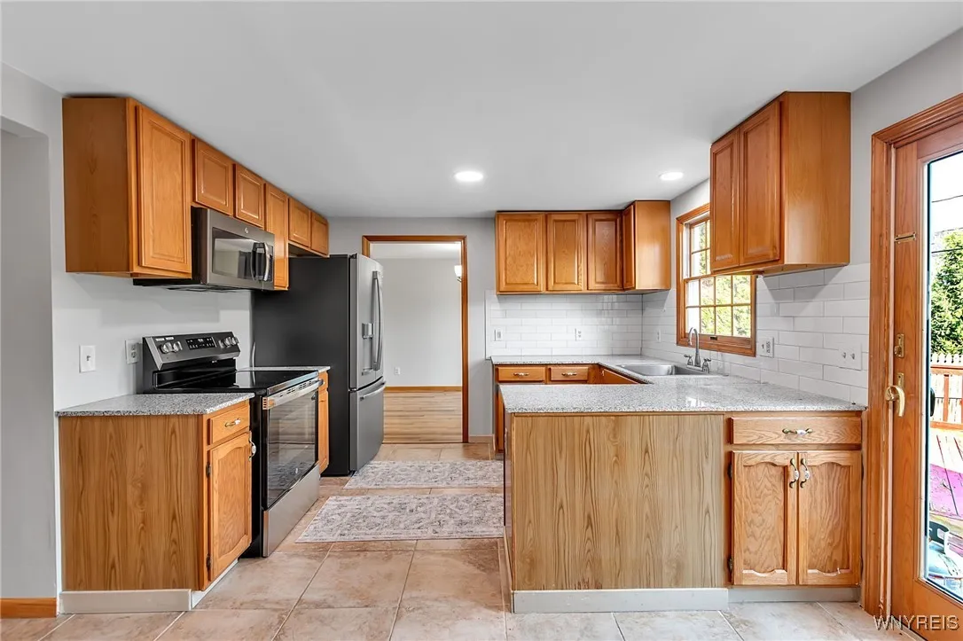 92 Le Havre Drive, Cheektowaga, New York 14227, Cheektowaga, New York 14227, 4 Bedrooms Bedrooms, 11 Rooms Rooms,2 BathroomsBathrooms,Residential,For Sale,92 Le Havre Drive, Cheektowaga, New York 14227,0,B1643012