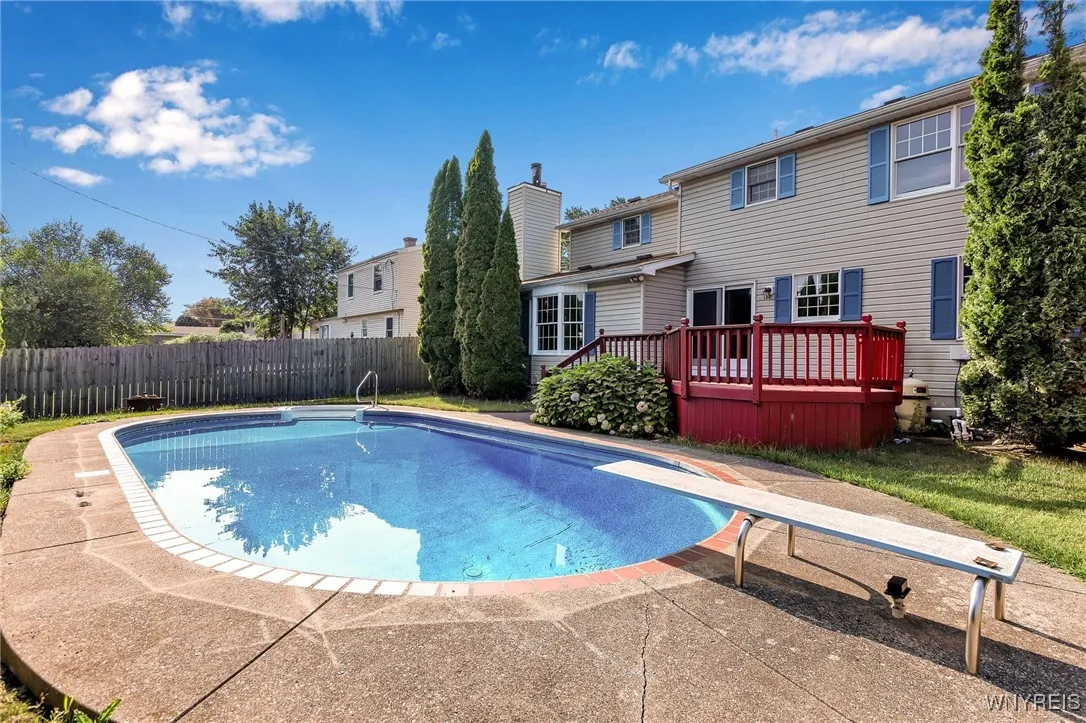 92 Le Havre Drive, Cheektowaga, New York 14227, Cheektowaga, New York 14227, 4 Bedrooms Bedrooms, 11 Rooms Rooms,2 BathroomsBathrooms,Residential,For Sale,92 Le Havre Drive, Cheektowaga, New York 14227,0,B1643012