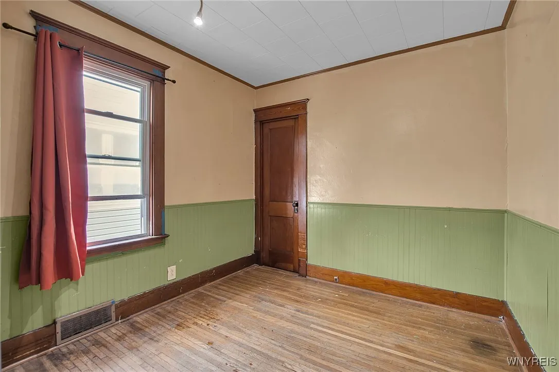 62 Haller Avenue, Cheektowaga, New York 14211, Cheektowaga, New York 14211, 3 Bedrooms Bedrooms, 6 Rooms Rooms,2 BathroomsBathrooms,Residential,For Sale,62 Haller Avenue, Cheektowaga, New York 14211,0,B1642950