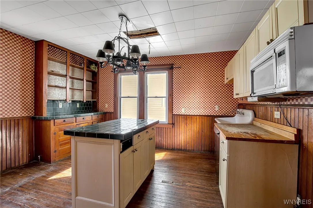 62 Haller Avenue, Cheektowaga, New York 14211, Cheektowaga, New York 14211, 3 Bedrooms Bedrooms, 6 Rooms Rooms,2 BathroomsBathrooms,Residential,For Sale,62 Haller Avenue, Cheektowaga, New York 14211,0,B1642950