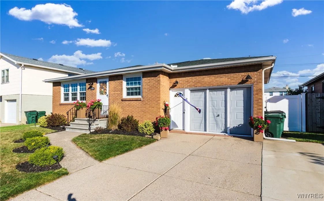 2248 George Urban Boulevard, Cheektowaga, New York, Cheektowaga, New York 14043, 3 Bedrooms Bedrooms, 6 Rooms Rooms,1 BathroomBathrooms,Residential,Closed,2248 George Urban Boulevard, Cheektowaga, New York,0,B1641448