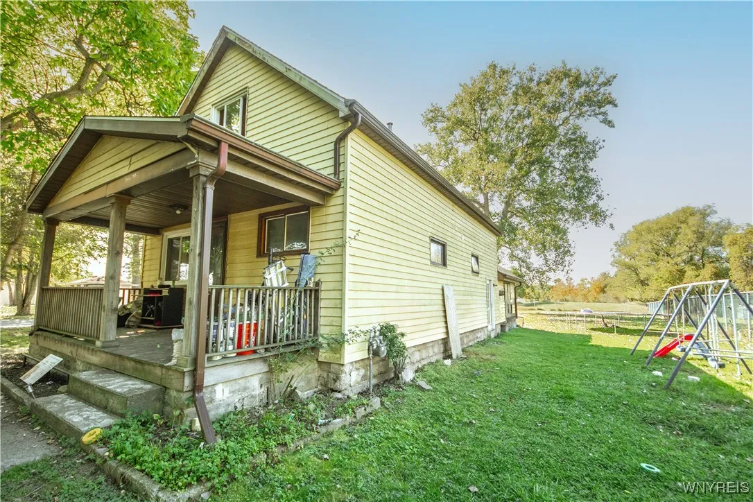 1 Wendel Street, Lancaster, New York 14043, Lancaster, New York 14043, 4 Bedrooms Bedrooms, ,2 BathroomsBathrooms,Residential,For Sale,1 Wendel Street, Lancaster, New York 14043,0,B1643165