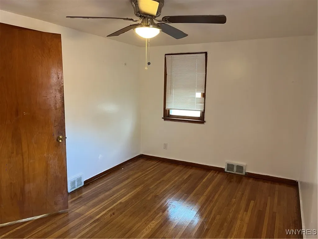 61 Lynncrest Terrace, Cheektowaga, New York 14225, Cheektowaga, New York 14225, 3 Bedrooms Bedrooms, 8 Rooms Rooms,1 BathroomBathrooms,Residential Lease,For Rent,61 Lynncrest Terrace, Cheektowaga, New York 14225,0,B1642986