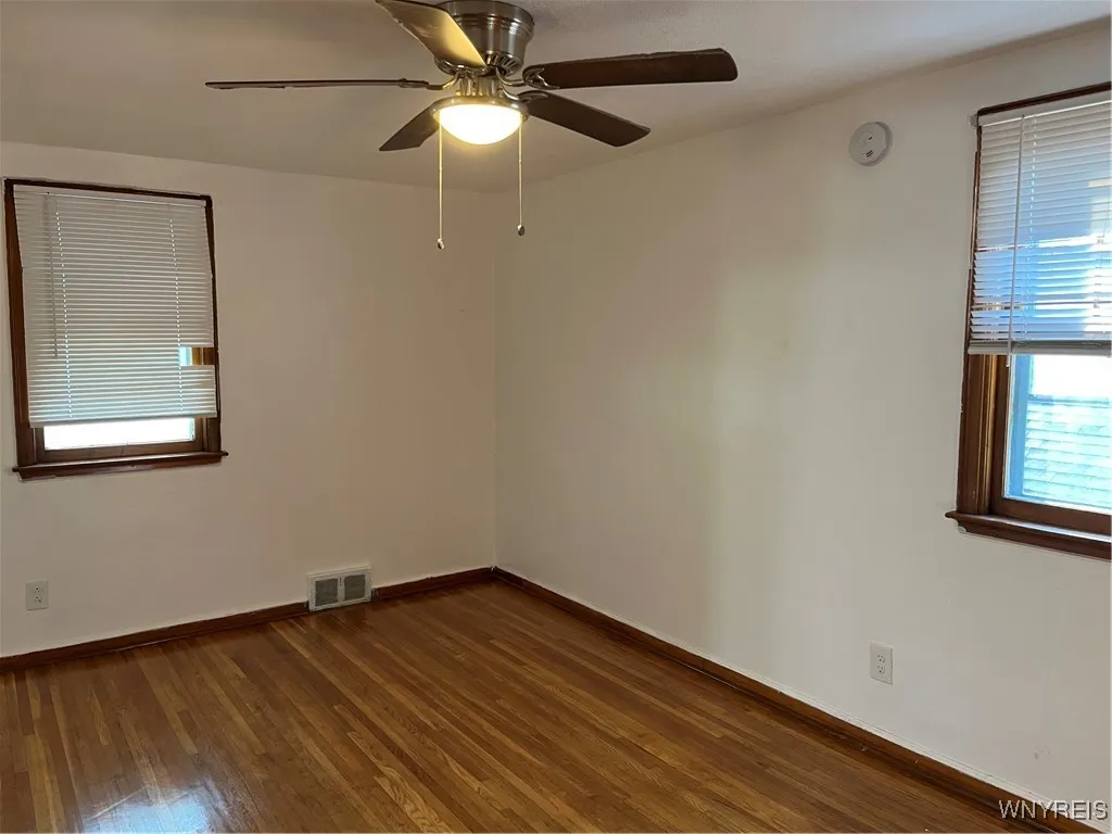 61 Lynncrest Terrace, Cheektowaga, New York 14225, Cheektowaga, New York 14225, 3 Bedrooms Bedrooms, 8 Rooms Rooms,1 BathroomBathrooms,Residential Lease,For Rent,61 Lynncrest Terrace, Cheektowaga, New York 14225,0,B1642986
