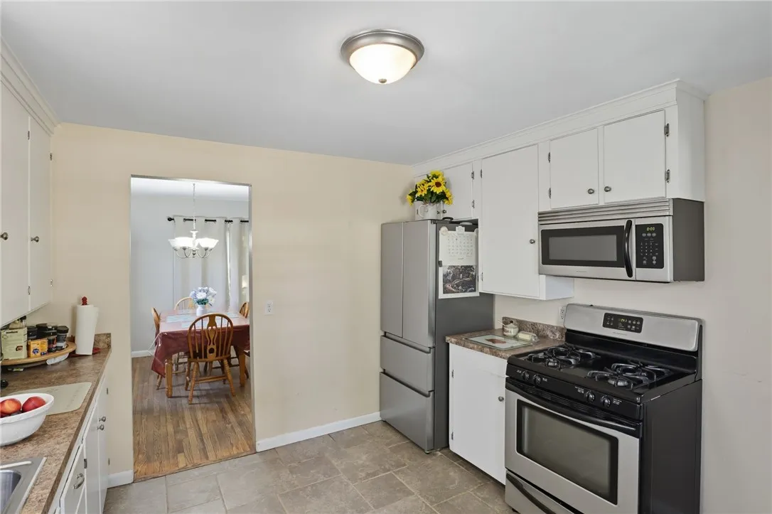 126 Chapin Street, Canandaigua City, New York 1442, Canandaigua City, New York 14424, 3 Bedrooms Bedrooms, 5 Rooms Rooms,1 BathroomBathrooms,Residential,For Sale,126 Chapin Street, Canandaigua City, New York 1442,0,R1642762