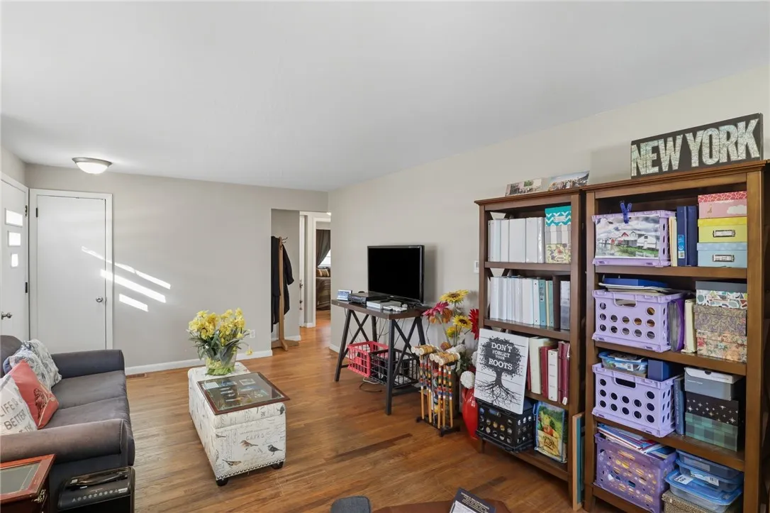 126 Chapin Street, Canandaigua City, New York 1442, Canandaigua City, New York 14424, 3 Bedrooms Bedrooms, 5 Rooms Rooms,1 BathroomBathrooms,Residential,For Sale,126 Chapin Street, Canandaigua City, New York 1442,0,R1642762