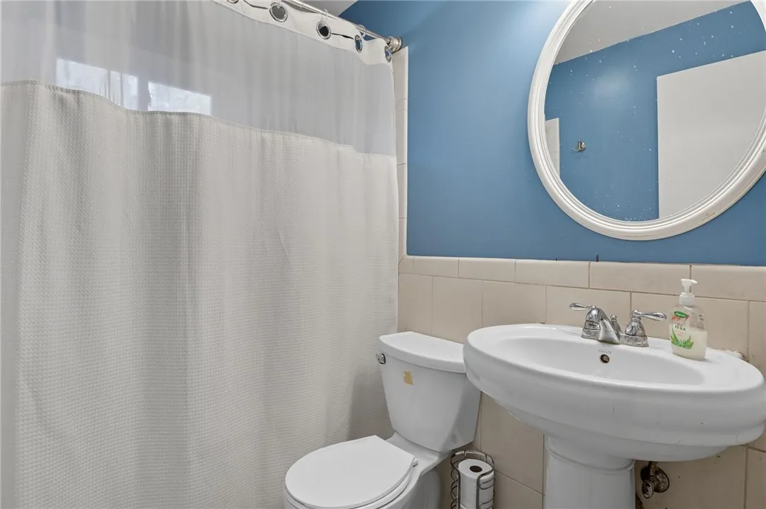 126 Chapin Street, Canandaigua City, New York 1442, Canandaigua City, New York 14424, 3 Bedrooms Bedrooms, 5 Rooms Rooms,1 BathroomBathrooms,Residential,For Sale,126 Chapin Street, Canandaigua City, New York 1442,0,R1642762