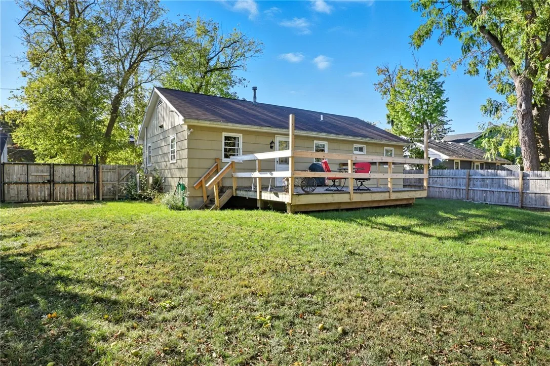 126 Chapin Street, Canandaigua City, New York 1442, Canandaigua City, New York 14424, 3 Bedrooms Bedrooms, 5 Rooms Rooms,1 BathroomBathrooms,Residential,For Sale,126 Chapin Street, Canandaigua City, New York 1442,0,R1642762