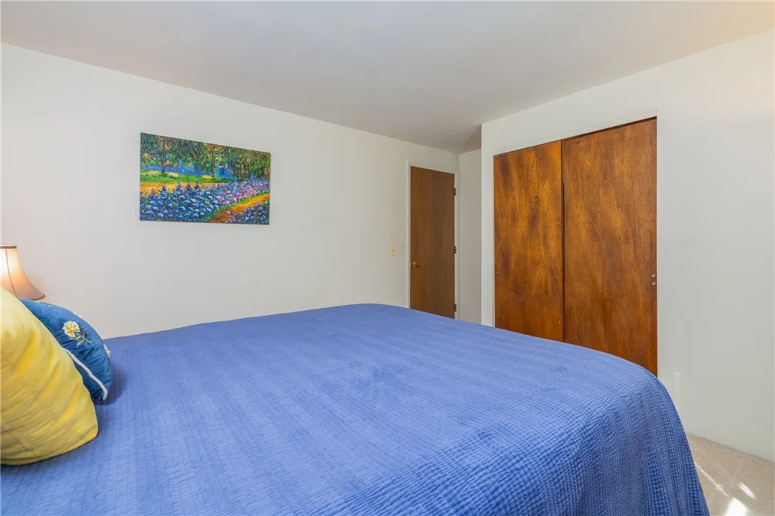 4 Arbor Court, Perinton, New York 14450, Perinton, New York 14450, 3 Bedrooms Bedrooms, 6 Rooms Rooms,1 BathroomBathrooms,Residential,For Sale,4 Arbor Court, Perinton, New York 14450,0,R1642112