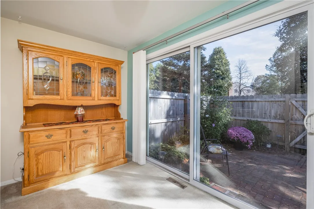 4 Arbor Court, Perinton, New York 14450, Perinton, New York 14450, 3 Bedrooms Bedrooms, 6 Rooms Rooms,1 BathroomBathrooms,Residential,For Sale,4 Arbor Court, Perinton, New York 14450,0,R1642112