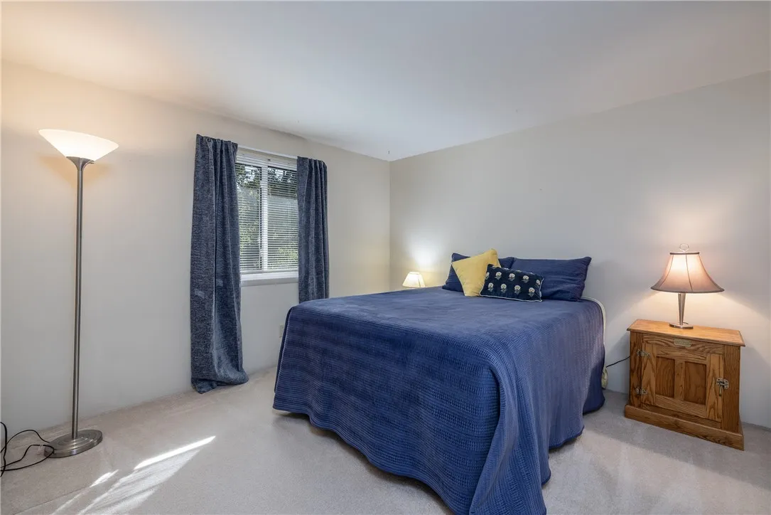 4 Arbor Court, Perinton, New York 14450, Perinton, New York 14450, 3 Bedrooms Bedrooms, 6 Rooms Rooms,1 BathroomBathrooms,Residential,For Sale,4 Arbor Court, Perinton, New York 14450,0,R1642112