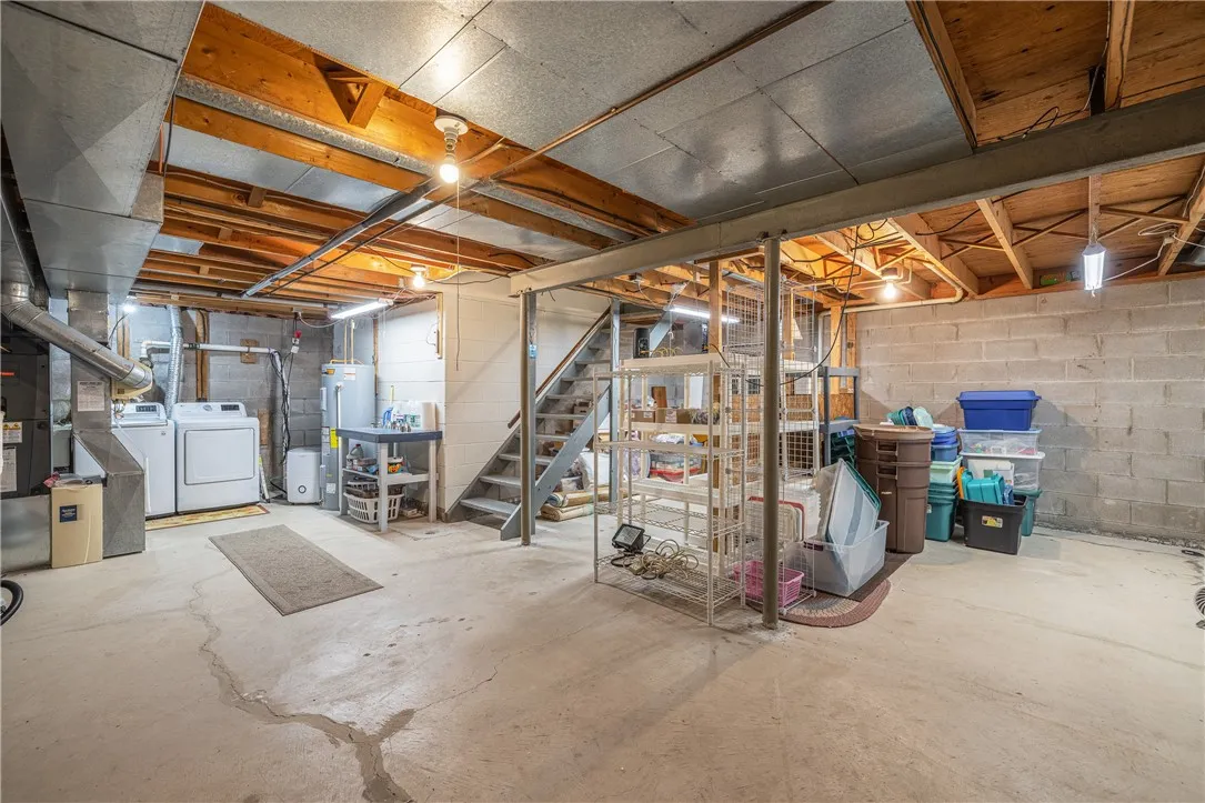 4 Arbor Court, Perinton, New York 14450, Perinton, New York 14450, 3 Bedrooms Bedrooms, 6 Rooms Rooms,1 BathroomBathrooms,Residential,For Sale,4 Arbor Court, Perinton, New York 14450,0,R1642112