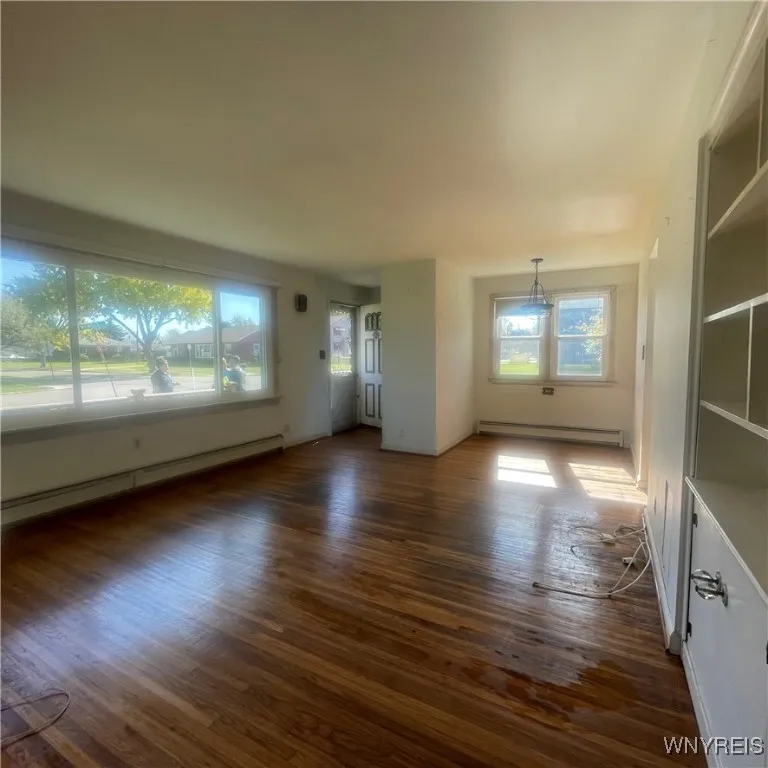 Beautiful front window for natural light