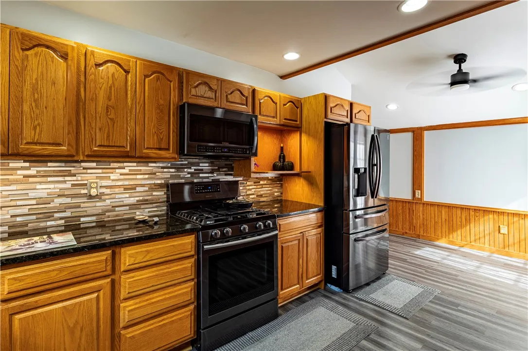 196 Perrine Avenue, Auburn, New York 13021, Auburn, New York 13021, 4 Bedrooms Bedrooms, 14 Rooms Rooms,4 BathroomsBathrooms,Residential,For Sale,196 Perrine Avenue, Auburn, New York 13021,0,R1642681