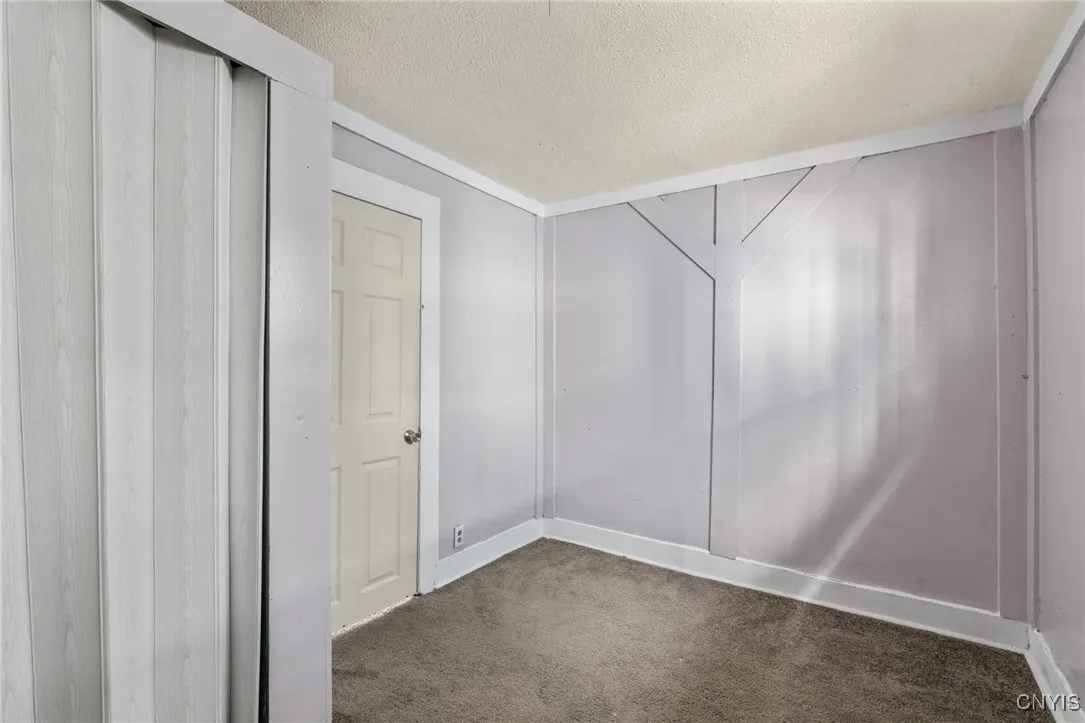 505 Carbon Street, Syracuse, New York 13208, Syracuse, New York 13208, 4 Bedrooms Bedrooms, ,2 BathroomsBathrooms,Residential,For Sale,505 Carbon Street, Syracuse, New York 13208,0,S1643072