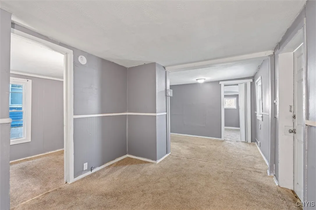 505 Carbon Street, Syracuse, New York 13208, Syracuse, New York 13208, 4 Bedrooms Bedrooms, ,2 BathroomsBathrooms,Residential,For Sale,505 Carbon Street, Syracuse, New York 13208,0,S1643072