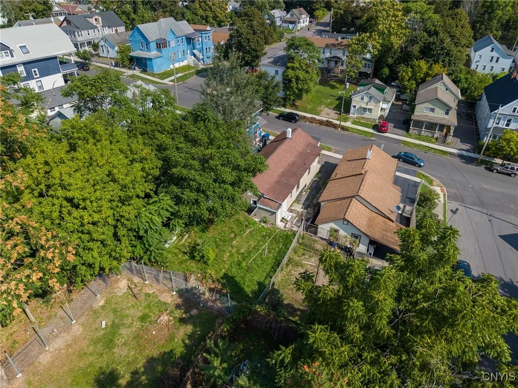 505 Carbon Street, Syracuse, New York 13208, Syracuse, New York 13208, 4 Bedrooms Bedrooms, ,2 BathroomsBathrooms,Residential,For Sale,505 Carbon Street, Syracuse, New York 13208,0,S1643072