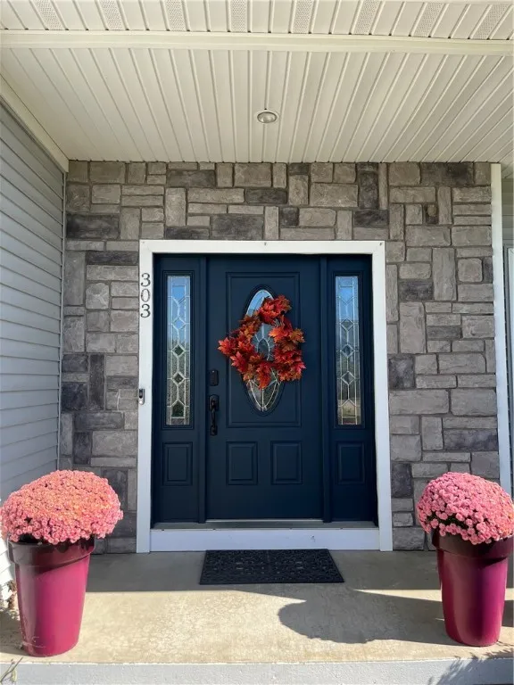 303 Wexford Lane, Horseheads, New York 14845, Horseheads, New York 14845, 4 Bedrooms Bedrooms, 13 Rooms Rooms,2 BathroomsBathrooms,Residential,For Sale,303 Wexford Lane, Horseheads, New York 14845,0,R1643088