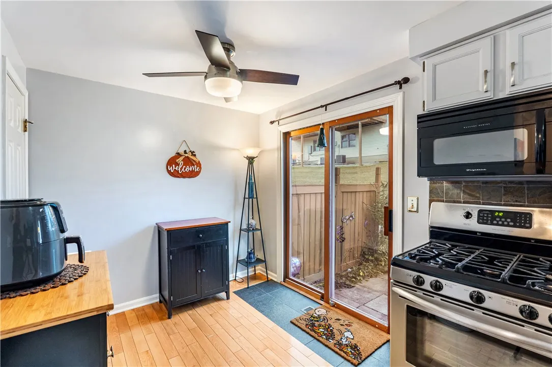 25 Great Meadow Circle 25, Chili, New York 14623, Chili, New York 14623, 2 Bedrooms Bedrooms, 5 Rooms Rooms,1 BathroomBathrooms,Residential,For Sale,25 Great Meadow Circle 25, Chili, New York 14623,0,R1642891