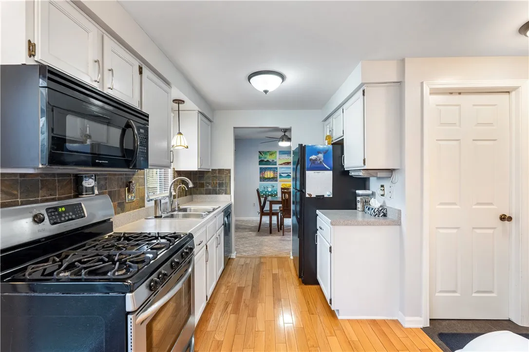 25 Great Meadow Circle 25, Chili, New York 14623, Chili, New York 14623, 2 Bedrooms Bedrooms, 5 Rooms Rooms,1 BathroomBathrooms,Residential,For Sale,25 Great Meadow Circle 25, Chili, New York 14623,0,R1642891