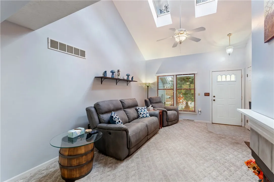 25 Great Meadow Circle 25, Chili, New York 14623, Chili, New York 14623, 2 Bedrooms Bedrooms, 5 Rooms Rooms,1 BathroomBathrooms,Residential,For Sale,25 Great Meadow Circle 25, Chili, New York 14623,0,R1642891