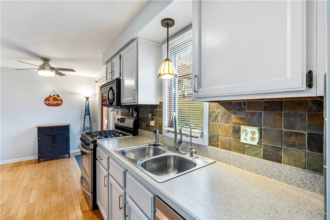 25 Great Meadow Circle 25, Chili, New York 14623, Chili, New York 14623, 2 Bedrooms Bedrooms, 5 Rooms Rooms,1 BathroomBathrooms,Residential,For Sale,25 Great Meadow Circle 25, Chili, New York 14623,0,R1642891