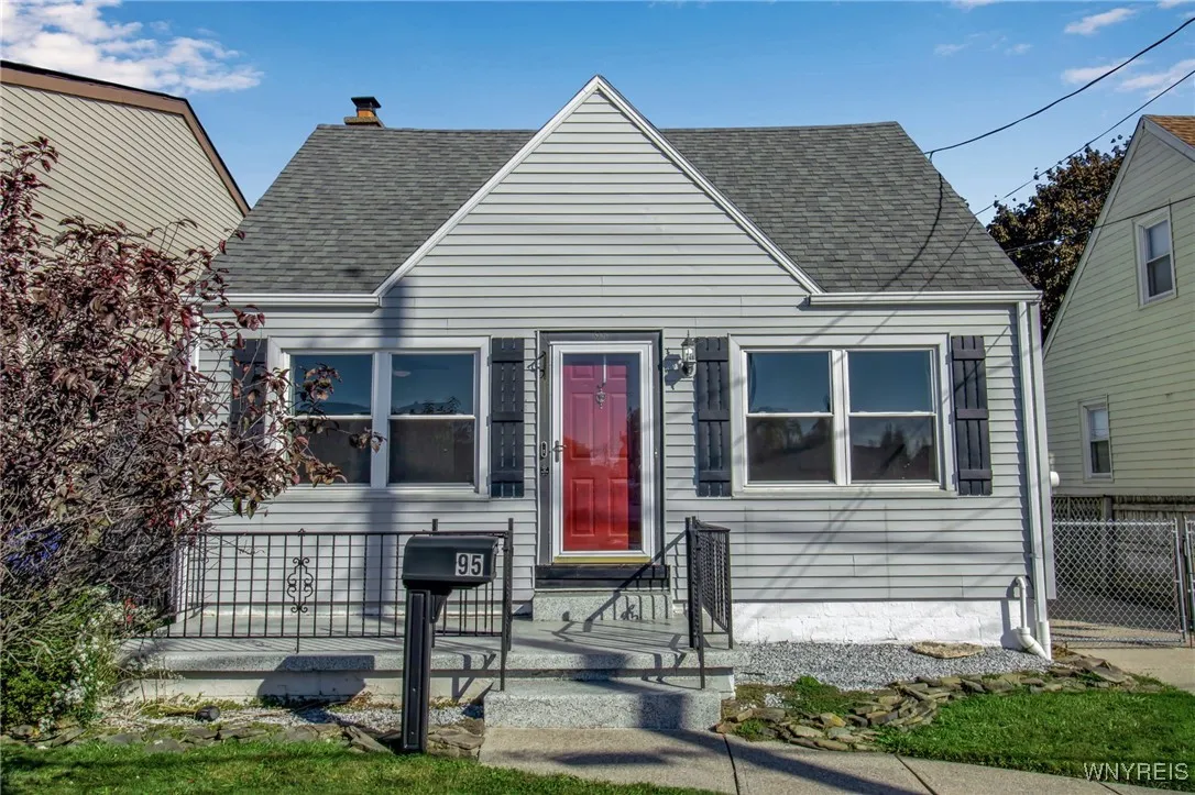 95 Fernwood Avenue, West Seneca, New York 14206, West Seneca, New York 14206, 2 Bedrooms Bedrooms, 4 Rooms Rooms,2 BathroomsBathrooms,Residential,For Sale,95 Fernwood Avenue, West Seneca, New York 14206,0,B1643143