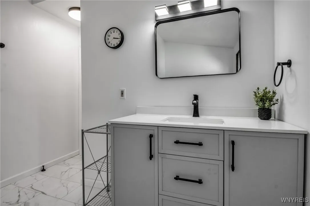 95 Fernwood Avenue, West Seneca, New York 14206, West Seneca, New York 14206, 2 Bedrooms Bedrooms, 4 Rooms Rooms,2 BathroomsBathrooms,Residential,For Sale,95 Fernwood Avenue, West Seneca, New York 14206,0,B1643143