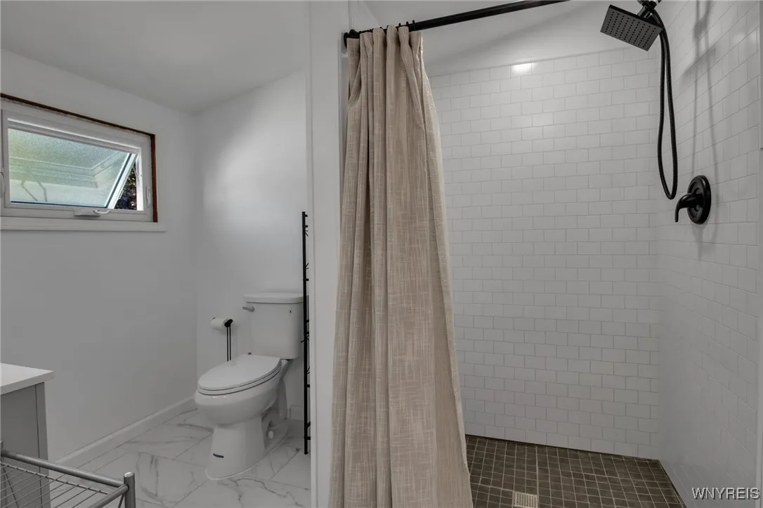 95 Fernwood Avenue, West Seneca, New York 14206, West Seneca, New York 14206, 2 Bedrooms Bedrooms, 4 Rooms Rooms,2 BathroomsBathrooms,Residential,For Sale,95 Fernwood Avenue, West Seneca, New York 14206,0,B1643143