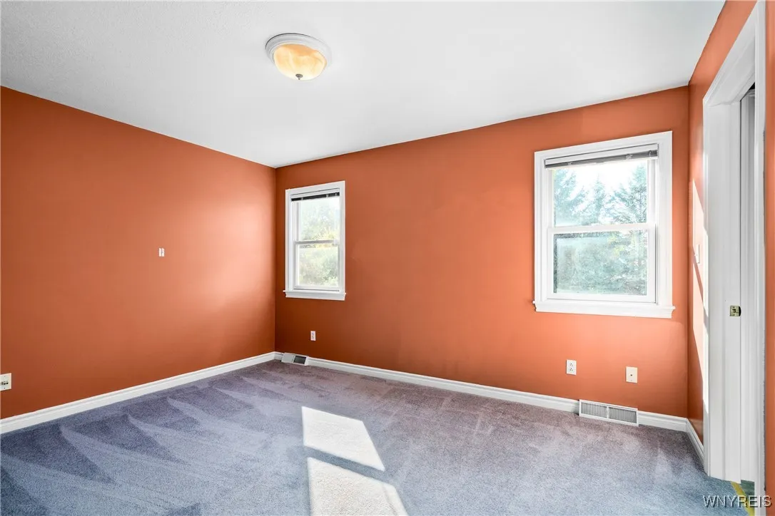 4202 Tisbury Lane, Hamburg, New York 14075, Hamburg, New York 14075, 3 Bedrooms Bedrooms, 6 Rooms Rooms,2 BathroomsBathrooms,Residential,For Sale,4202 Tisbury Lane, Hamburg, New York 14075,0,B1642291