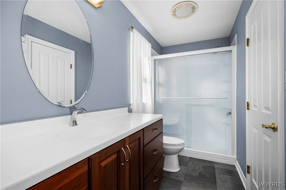 4202 Tisbury Lane, Hamburg, New York 14075, Hamburg, New York 14075, 3 Bedrooms Bedrooms, 6 Rooms Rooms,2 BathroomsBathrooms,Residential,For Sale,4202 Tisbury Lane, Hamburg, New York 14075,0,B1642291