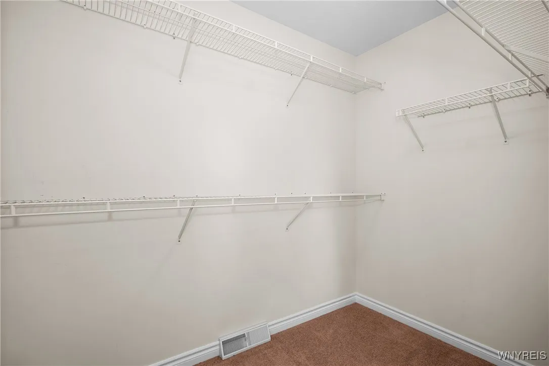 4202 Tisbury Lane, Hamburg, New York 14075, Hamburg, New York 14075, 3 Bedrooms Bedrooms, 6 Rooms Rooms,2 BathroomsBathrooms,Residential,For Sale,4202 Tisbury Lane, Hamburg, New York 14075,0,B1642291