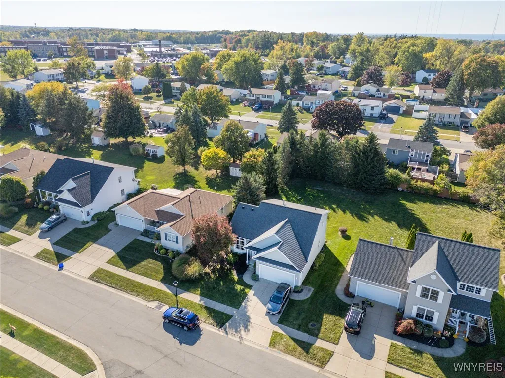 4202 Tisbury Lane, Hamburg, New York 14075, Hamburg, New York 14075, 3 Bedrooms Bedrooms, 6 Rooms Rooms,2 BathroomsBathrooms,Residential,For Sale,4202 Tisbury Lane, Hamburg, New York 14075,0,B1642291