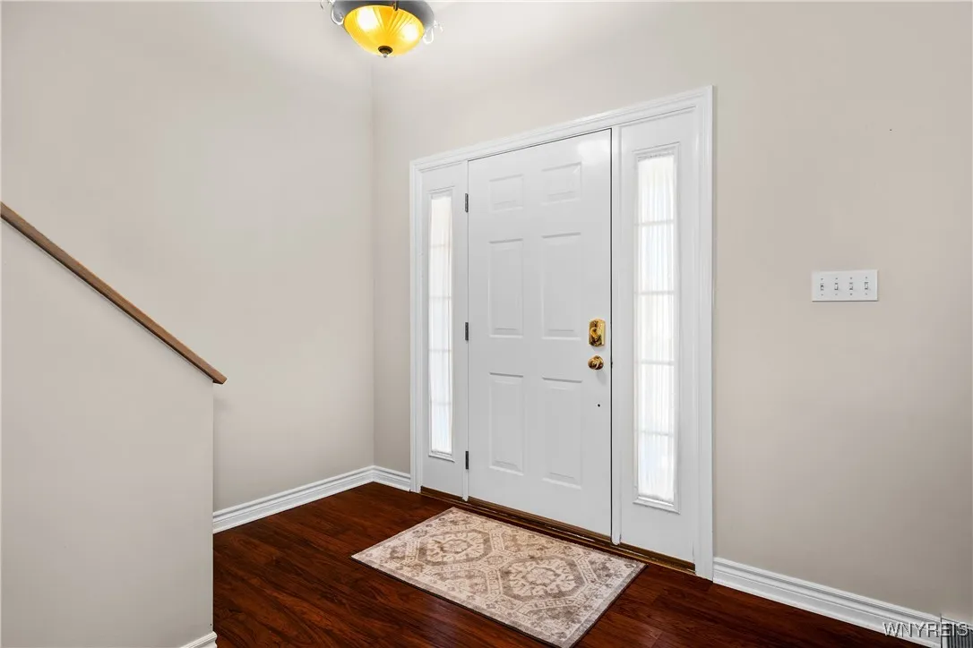 4202 Tisbury Lane, Hamburg, New York 14075, Hamburg, New York 14075, 3 Bedrooms Bedrooms, 6 Rooms Rooms,2 BathroomsBathrooms,Residential,For Sale,4202 Tisbury Lane, Hamburg, New York 14075,0,B1642291