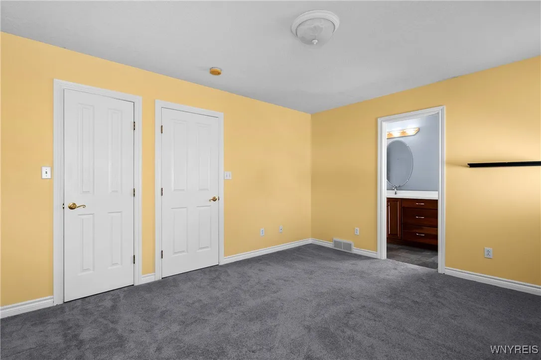 4202 Tisbury Lane, Hamburg, New York 14075, Hamburg, New York 14075, 3 Bedrooms Bedrooms, 6 Rooms Rooms,2 BathroomsBathrooms,Residential,For Sale,4202 Tisbury Lane, Hamburg, New York 14075,0,B1642291