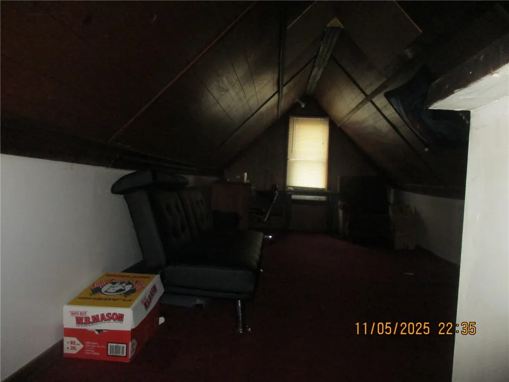 Attic upstairs Apt