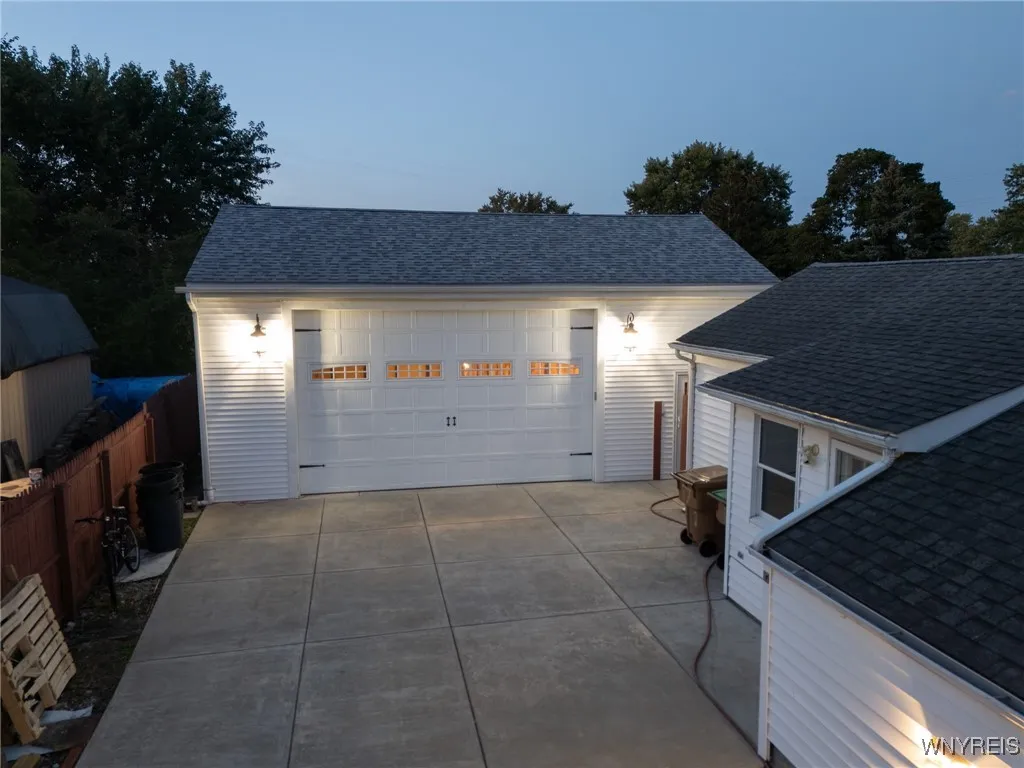 17 Redwood Drive 15, Cheektowaga, New York 14225, Cheektowaga, New York 14225, 5 Bedrooms Bedrooms, ,2 BathroomsBathrooms,Residential,For Sale,17 Redwood Drive 15, Cheektowaga, New York 14225,0,B1642089