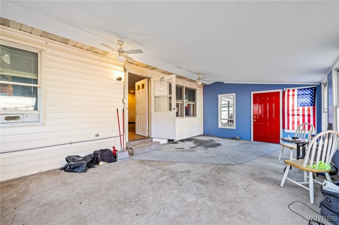 17 Redwood Drive 15, Cheektowaga, New York 14225, Cheektowaga, New York 14225, 5 Bedrooms Bedrooms, ,2 BathroomsBathrooms,Residential,For Sale,17 Redwood Drive 15, Cheektowaga, New York 14225,0,B1642089