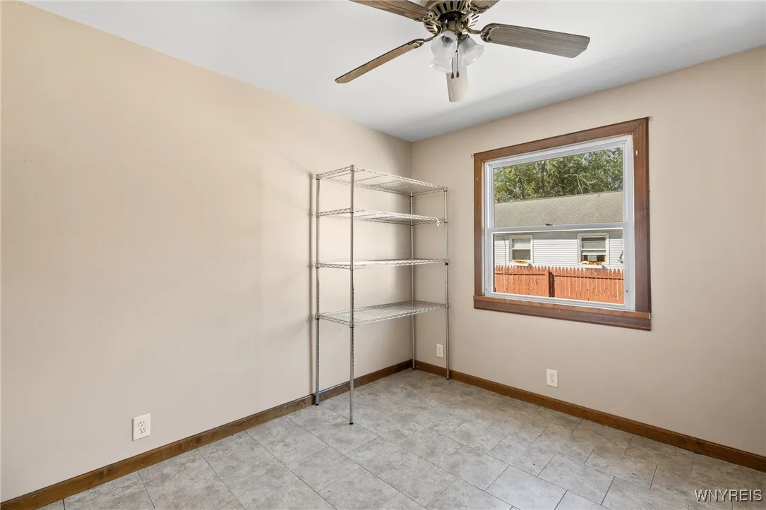 17 Redwood Drive 15, Cheektowaga, New York 14225, Cheektowaga, New York 14225, 5 Bedrooms Bedrooms, ,2 BathroomsBathrooms,Residential,For Sale,17 Redwood Drive 15, Cheektowaga, New York 14225,0,B1642089