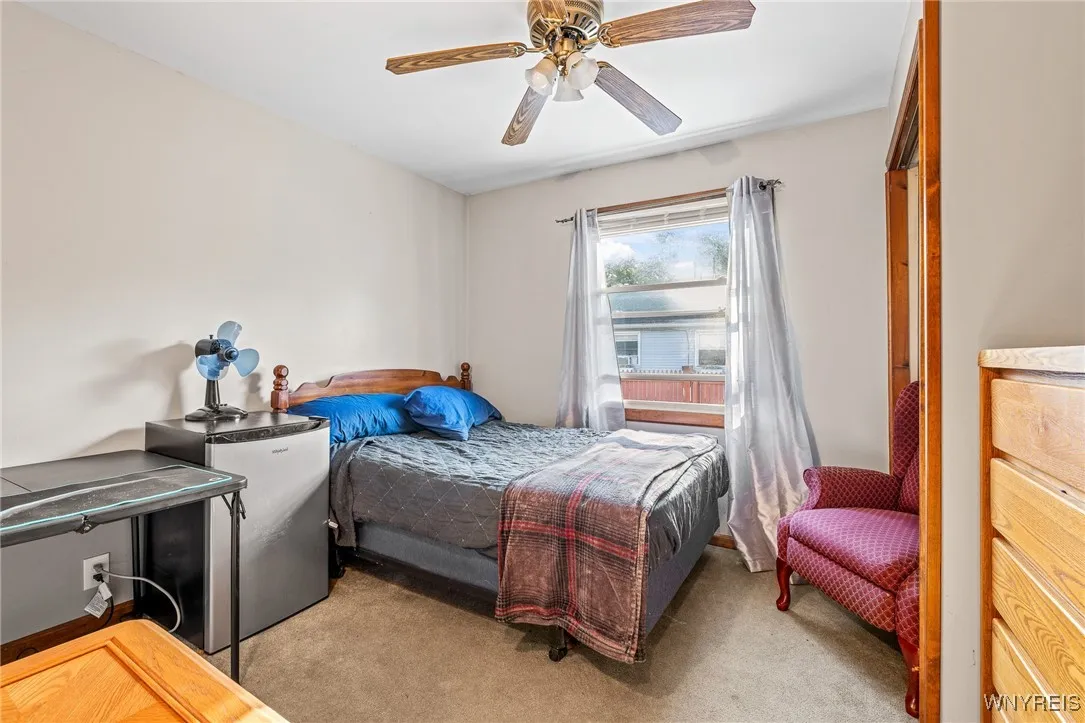 17 Redwood Drive 15, Cheektowaga, New York 14225, Cheektowaga, New York 14225, 5 Bedrooms Bedrooms, ,2 BathroomsBathrooms,Residential,For Sale,17 Redwood Drive 15, Cheektowaga, New York 14225,0,B1642089