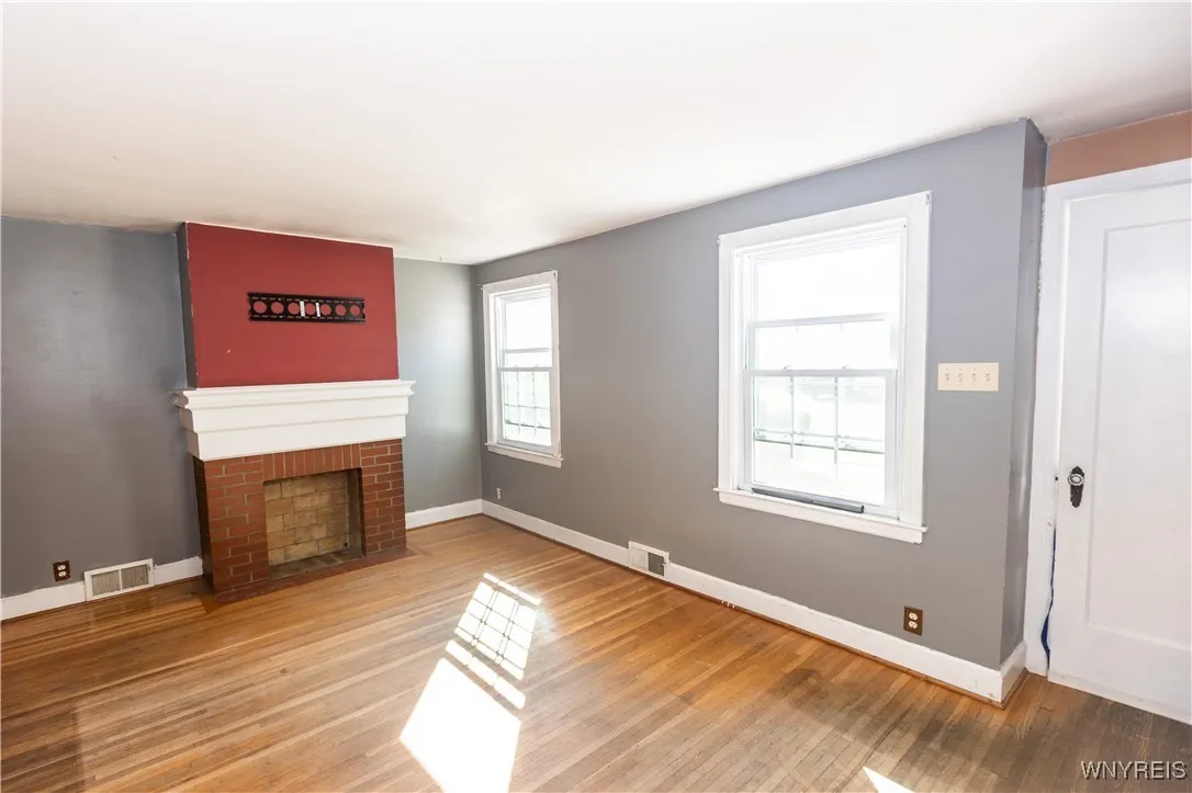 30 Woodcrest Drive, West Seneca, New York 14220, West Seneca, New York 14220, 3 Bedrooms Bedrooms, 5 Rooms Rooms,1 BathroomBathrooms,Residential,For Sale,30 Woodcrest Drive, West Seneca, New York 14220,0,B1643203